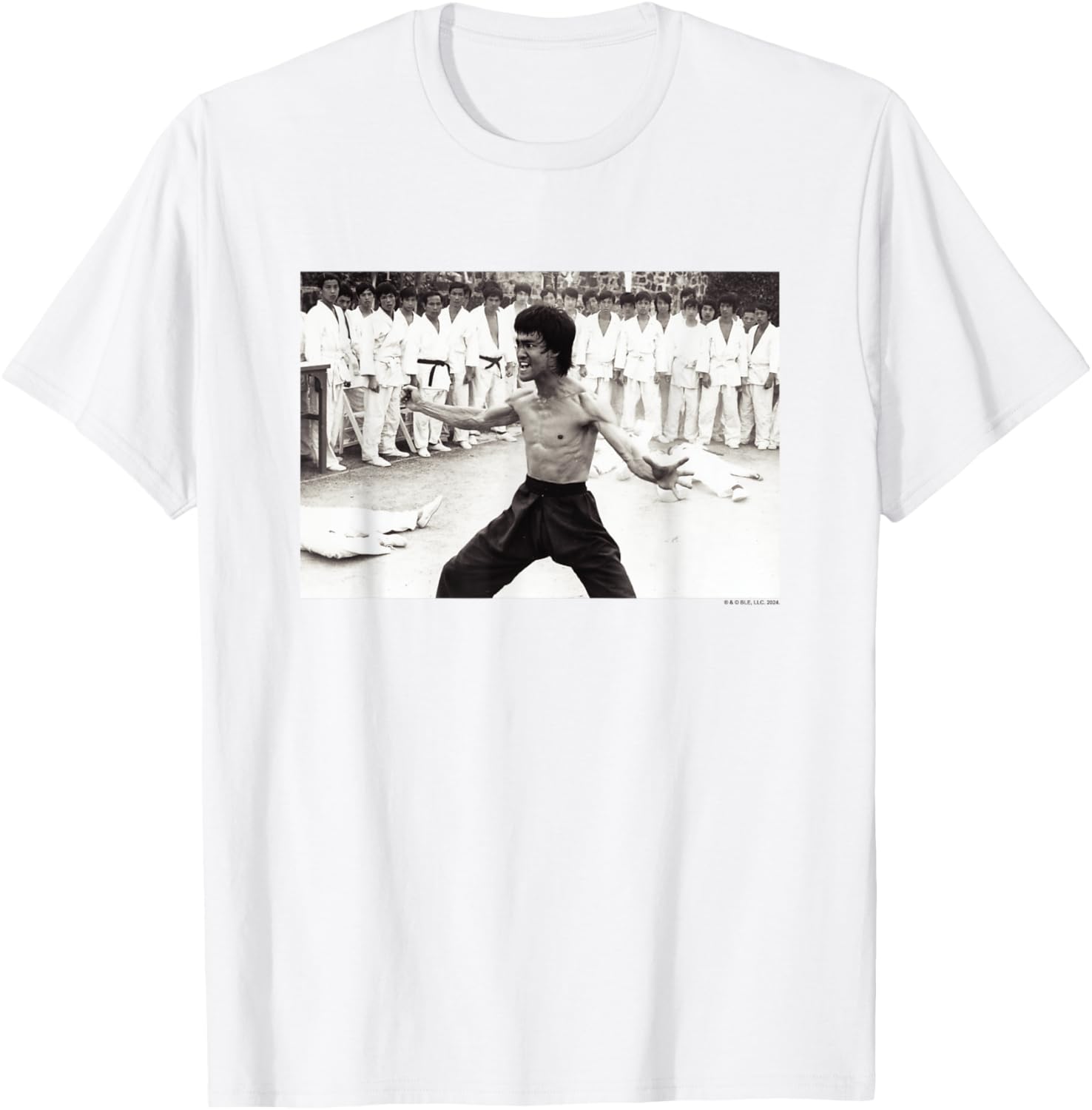 Vintage Bruce Lee Beats Everyone T-Shirt in Black and White Design - 13