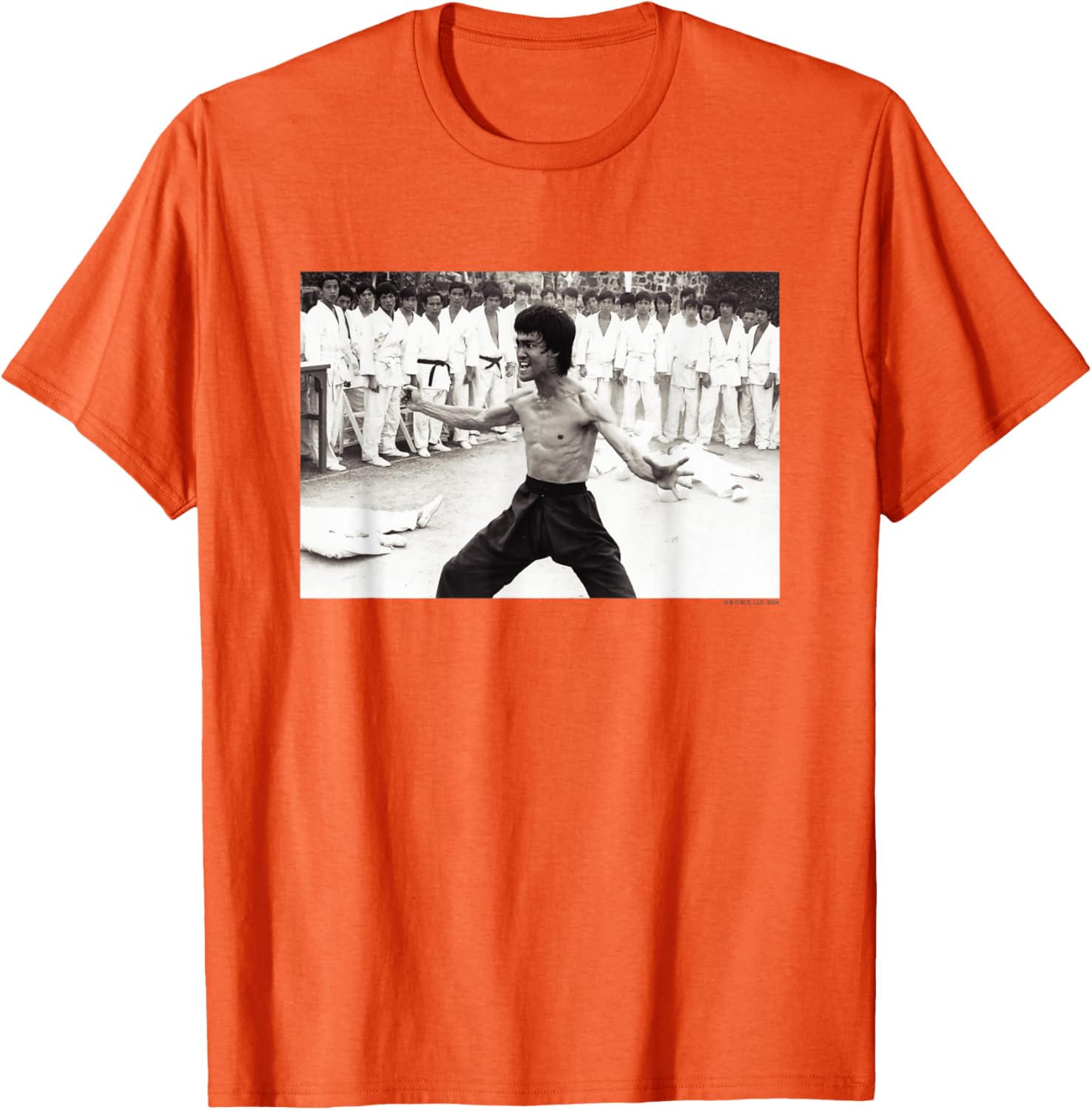 Vintage Bruce Lee Beats Everyone T-Shirt in Black and White Design - 4