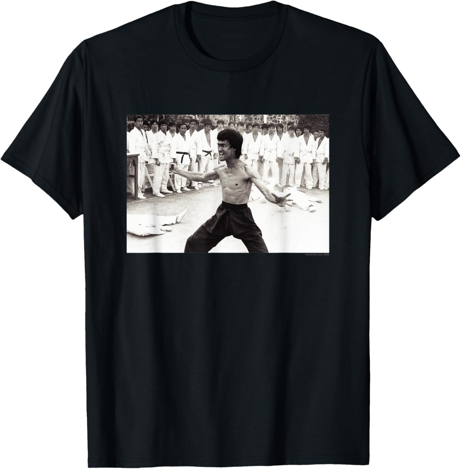 Vintage Bruce Lee Beats Everyone T-Shirt in Black and White Design - 8